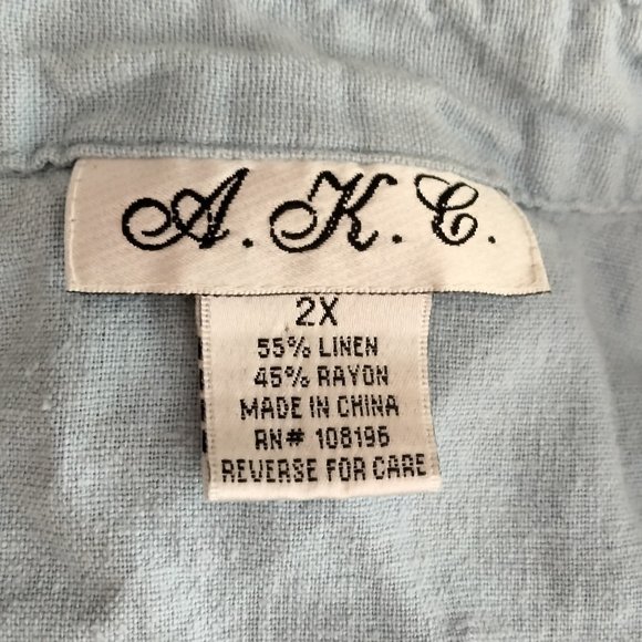 AKC Comfy Linen Soft Blue Short Sleeve Embroidery Top Size 2X. - Picture 6 of 6